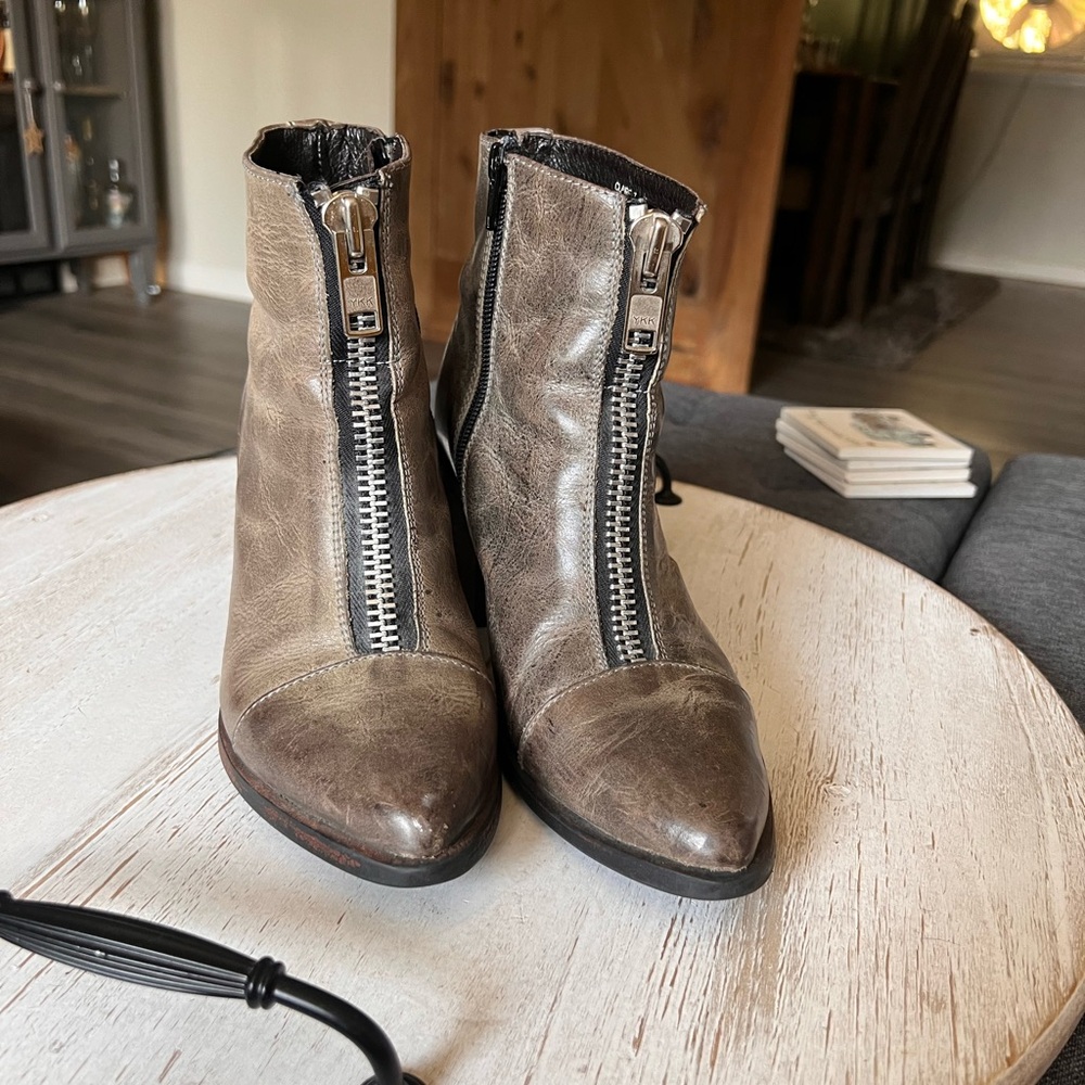 Freebird by Steven Zippered Leather Ankle Boots - Grey